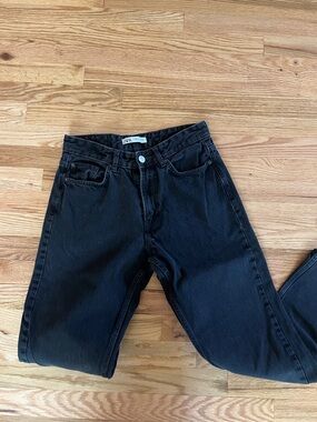Zara Men’s Black Slim Straight Jeans